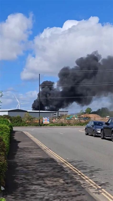 hermes avonmouth|Avonmouth Evri fire: Firefighters called to large Bristol blaze.